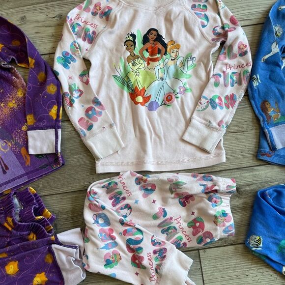 ⚡️BUNDLE⚡️ Set of 3 | Disney | Pajama Sets | Size: 3 - Picture 4 of 7